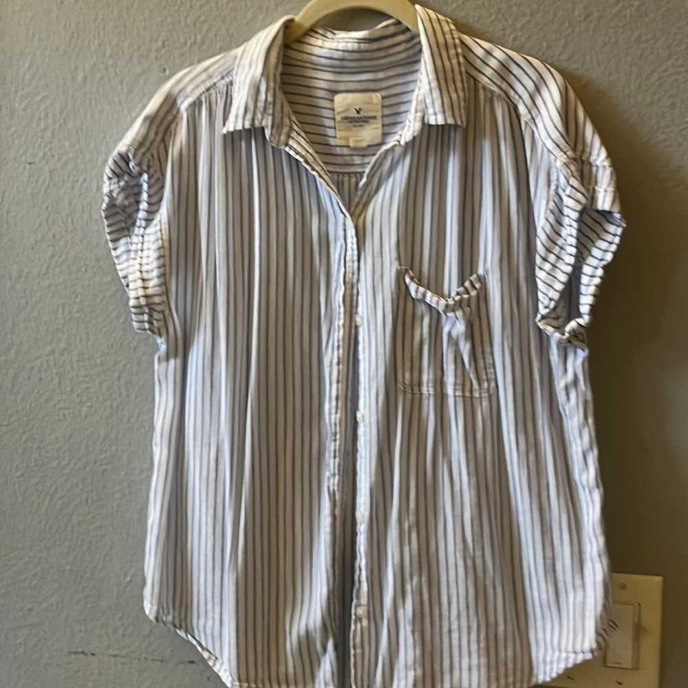 American Eagle button down, super soft
